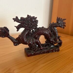 Resin dragon